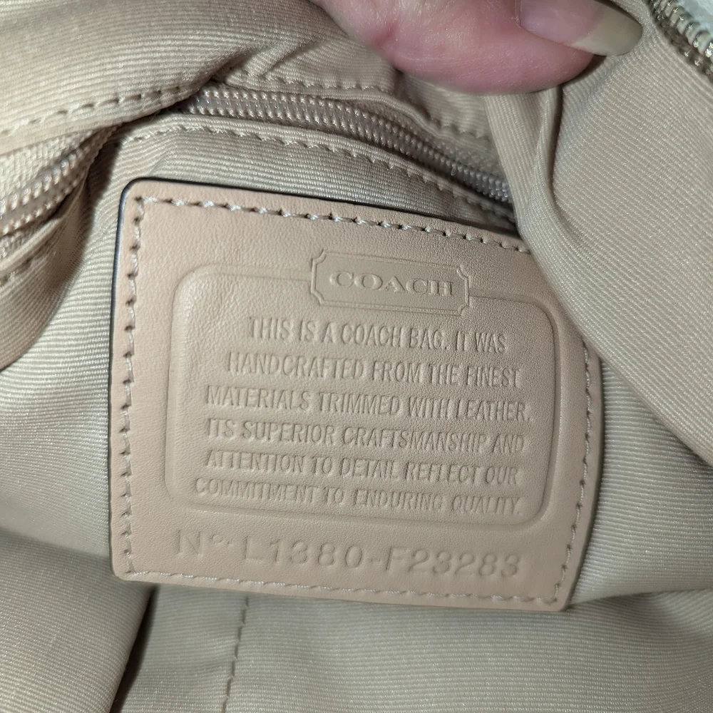 EUC Coach pink Zebra tote with her tags